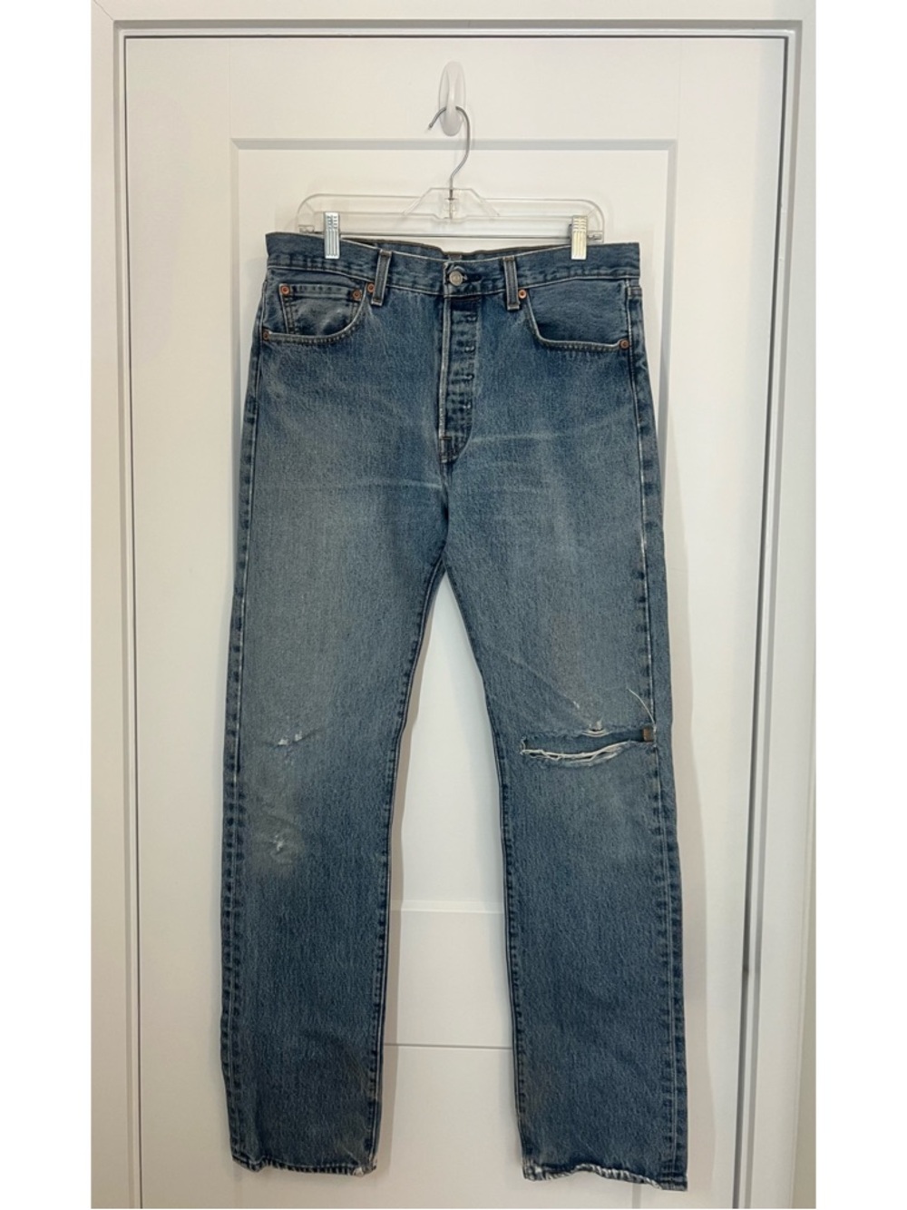Levis 501 90’s Distressed Faded